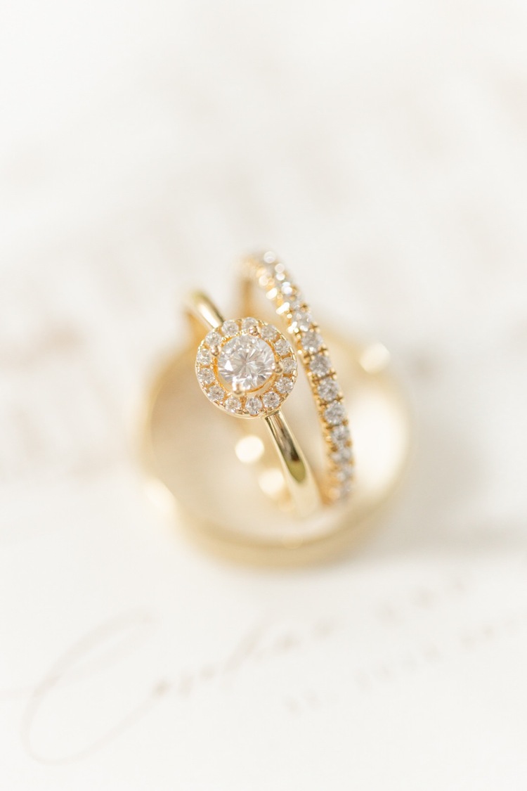 Eheringe von Vanity Bridal für Hochzeit im Schloss